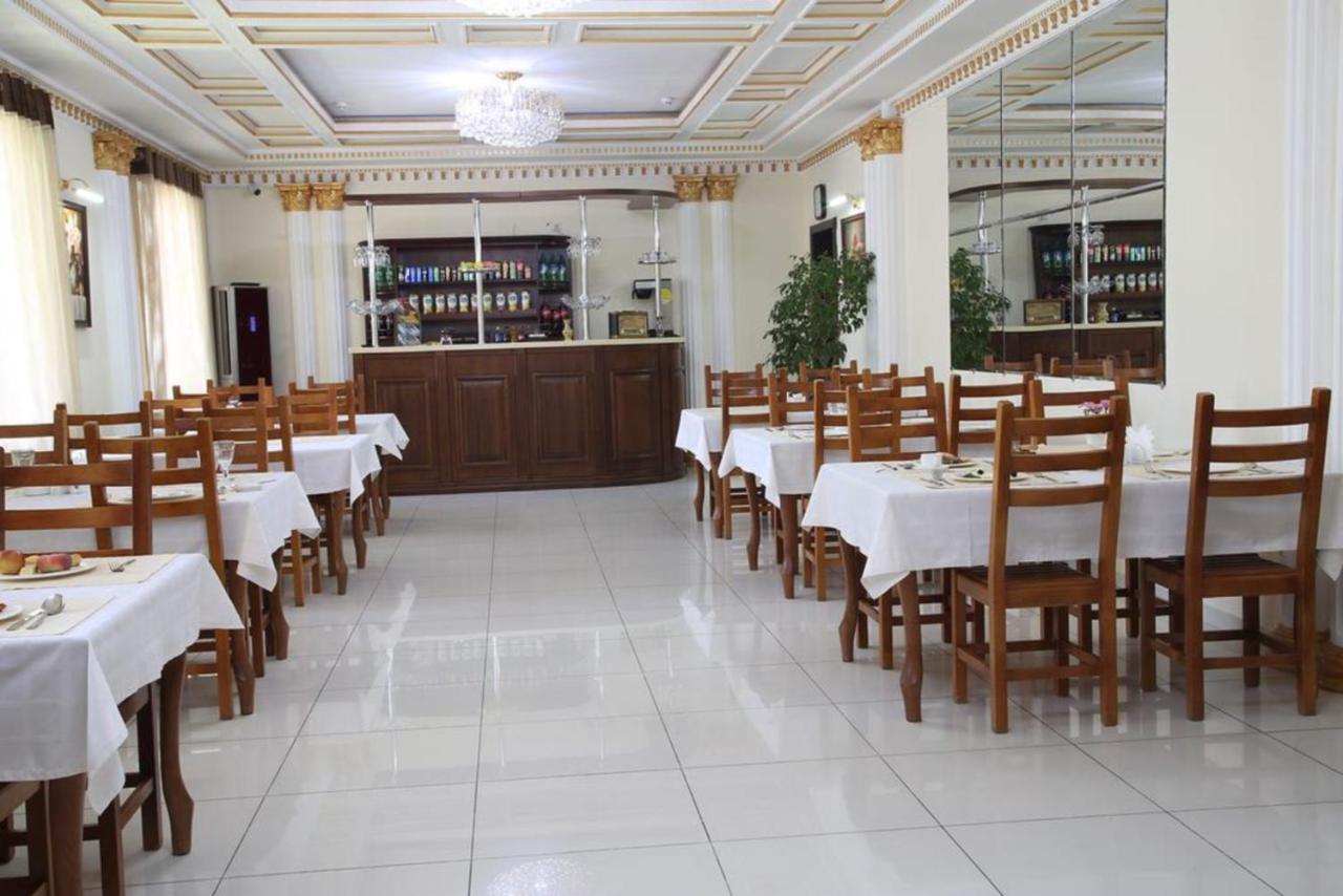 Grand Nur Hotel Tasjkent Buitenkant foto