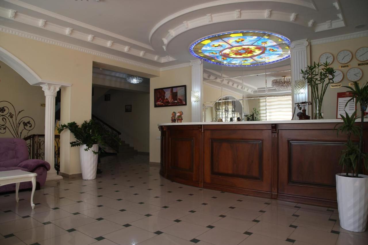 Grand Nur Hotel Tasjkent Buitenkant foto
