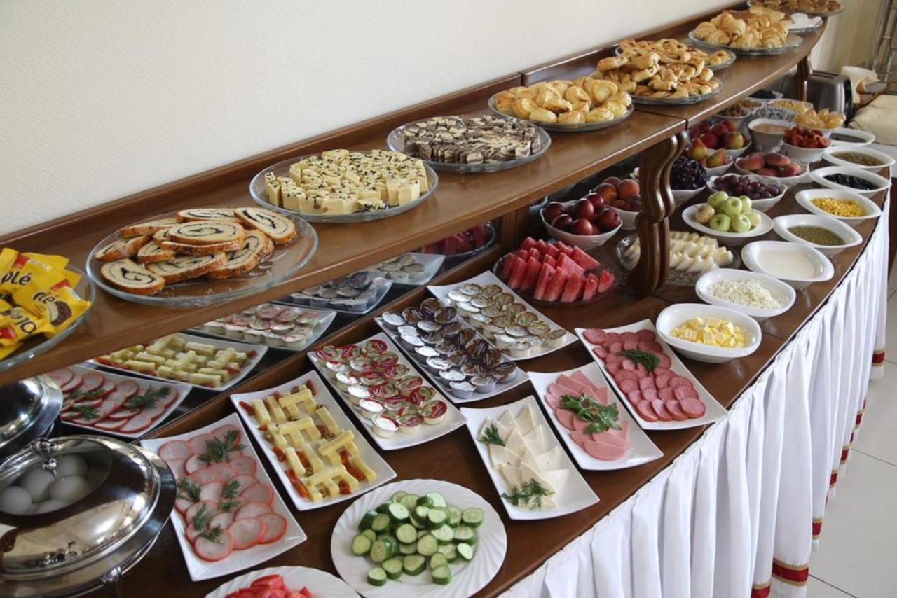 Grand Nur Hotel Tasjkent Buitenkant foto