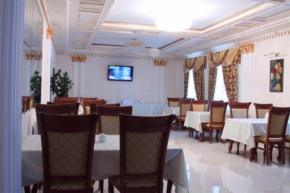 Grand Nur Hotel Tasjkent Buitenkant foto