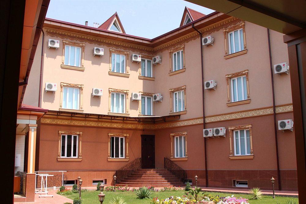 Grand Nur Hotel Tasjkent Buitenkant foto
