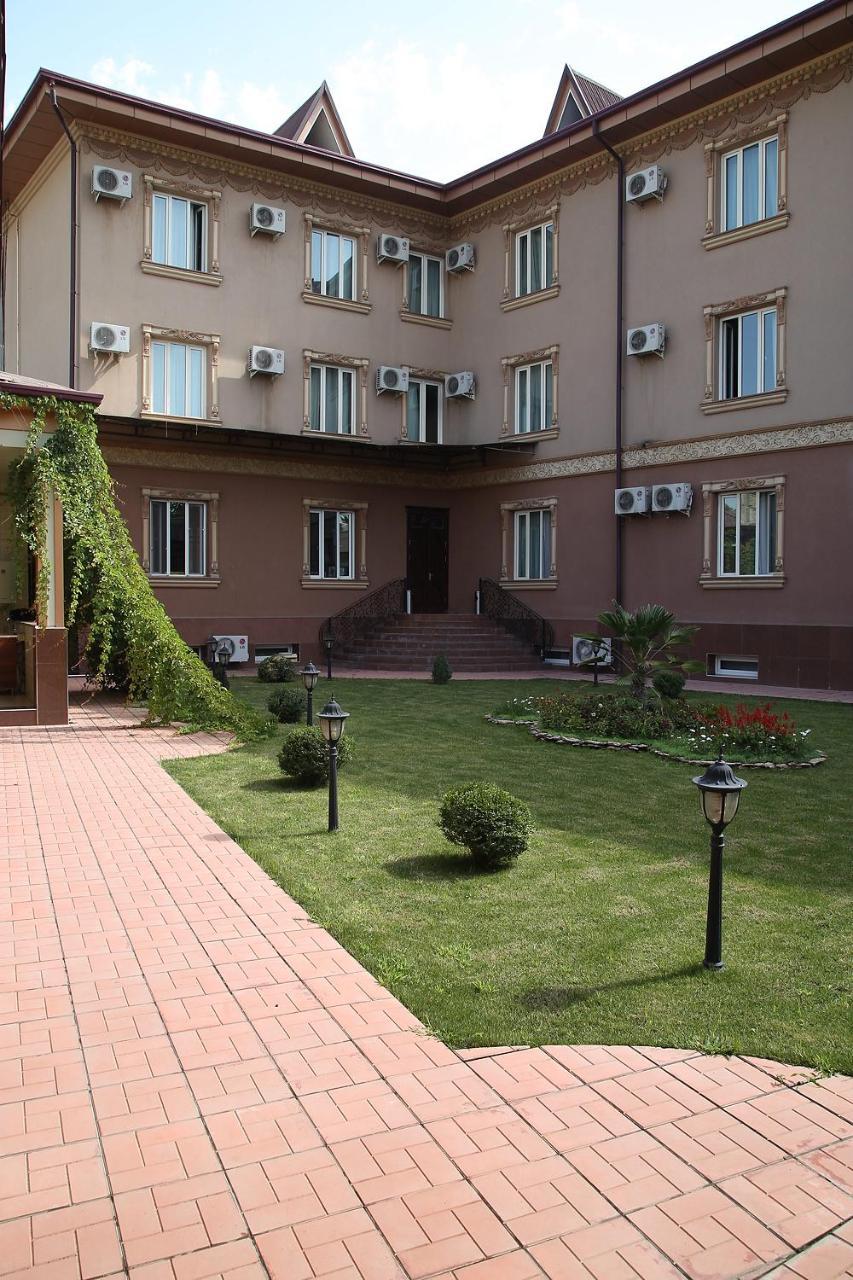 Grand Nur Hotel Tasjkent Buitenkant foto